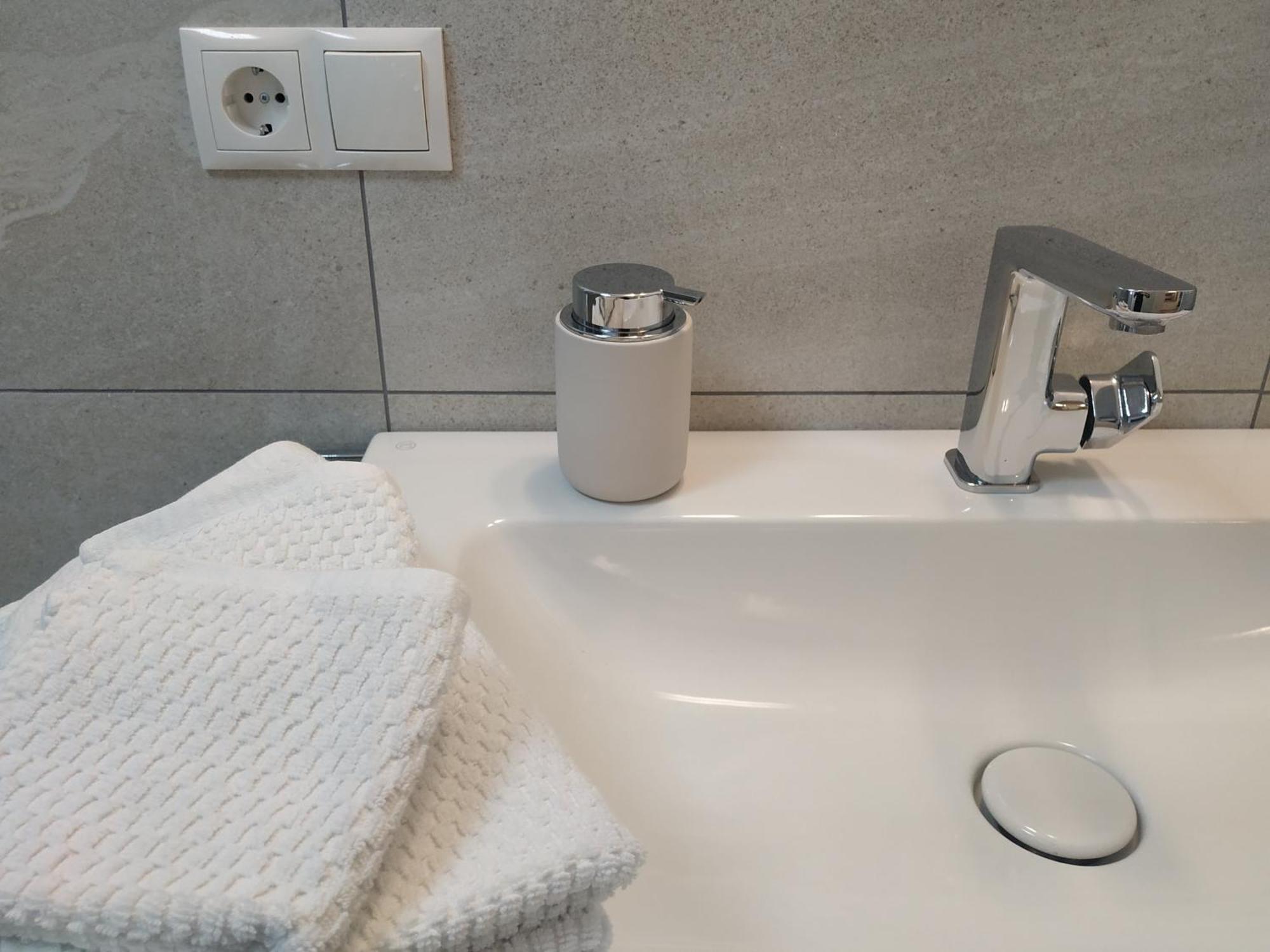 Tauberperle - Exklusives Ferienapartment Lauda-Königshofen Buitenkant foto